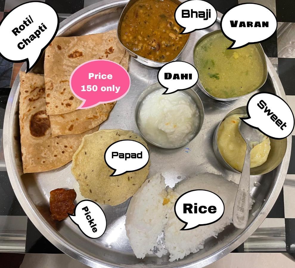 戈尔哈布尔Shree Sadguru Krupa Yatri Niwas别墅 外观 照片